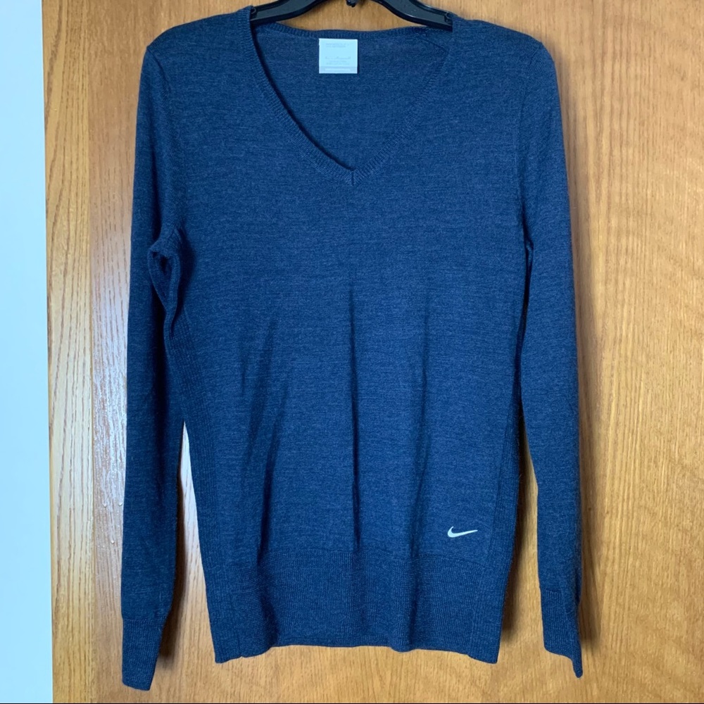 NikeGolf Wmns vneck sweater